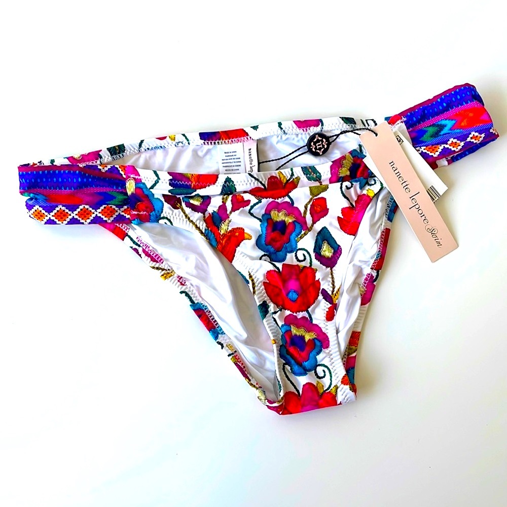 NWT S (4) Nanette Lepore swim bottoms bikini tanga ANTTIGUA white multi floral